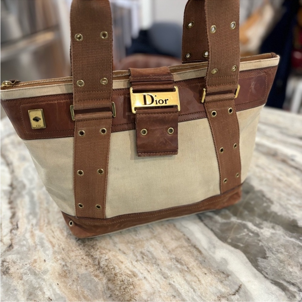 Absolutely stunning vintage Dior handbag canvas and leather signature lining - Picture 10 of 17